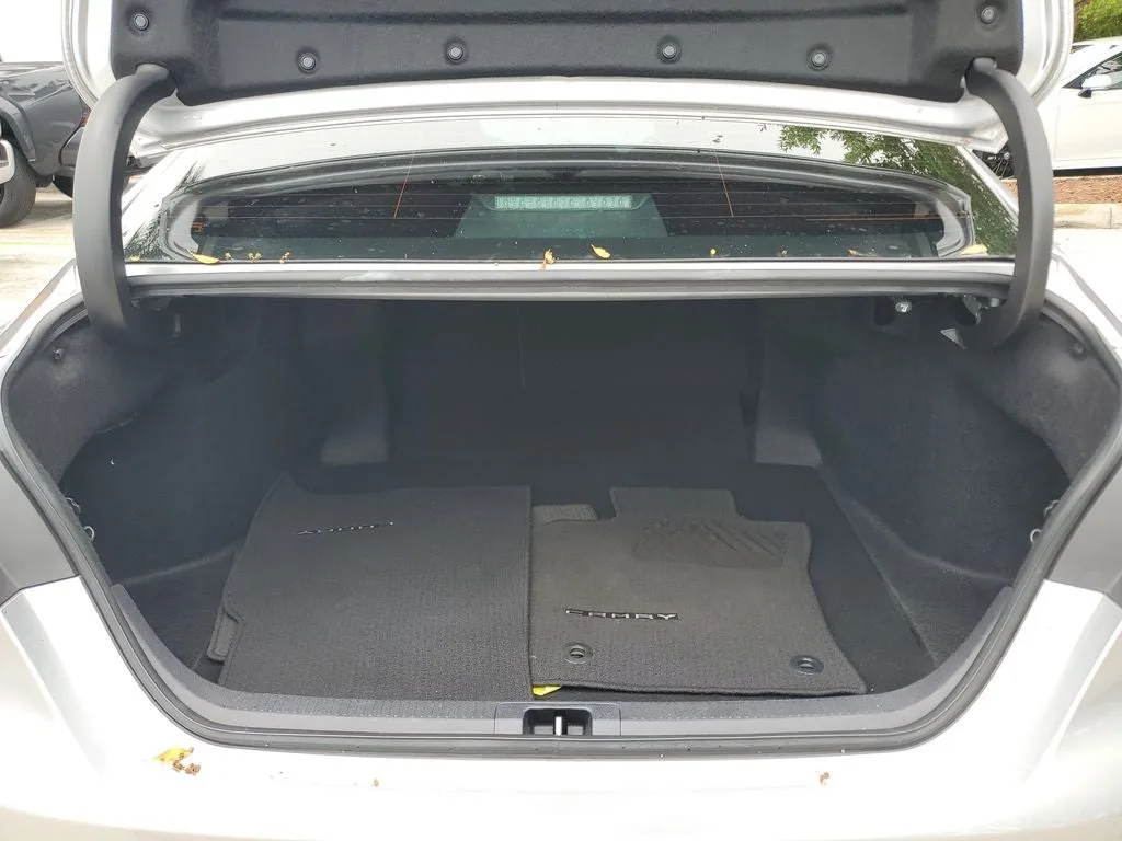2024 Toyota Camry SE photo 10