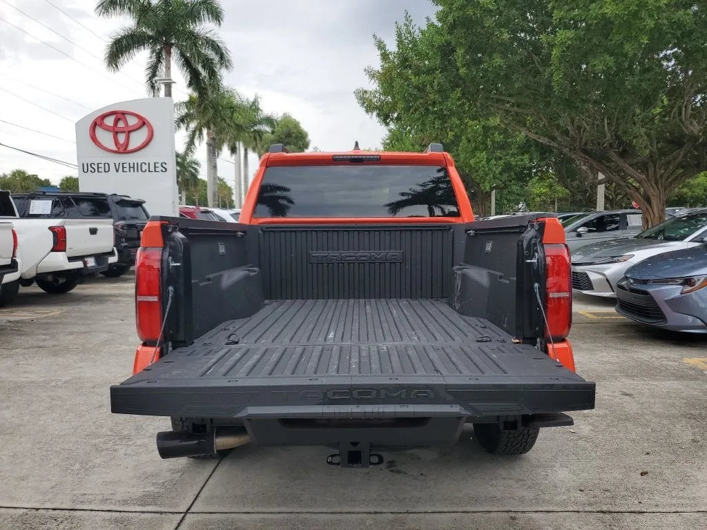2024 Toyota Tacoma TRD Off-Road photo 10