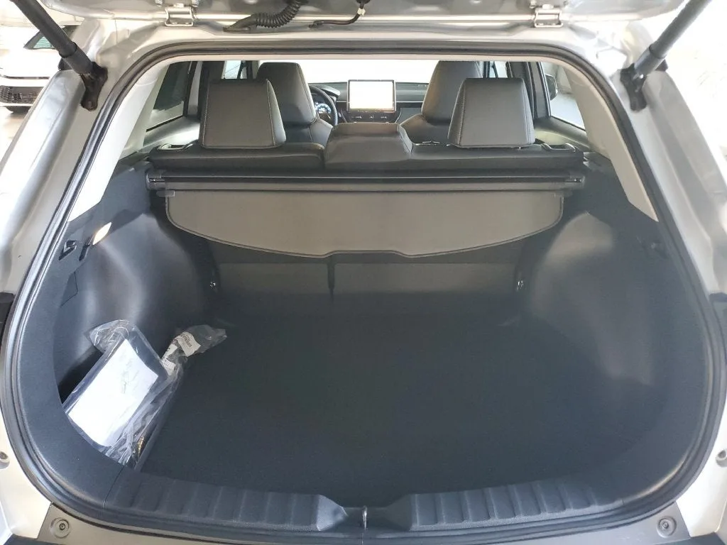 2026 Toyota Corolla Cross XLE photo 10