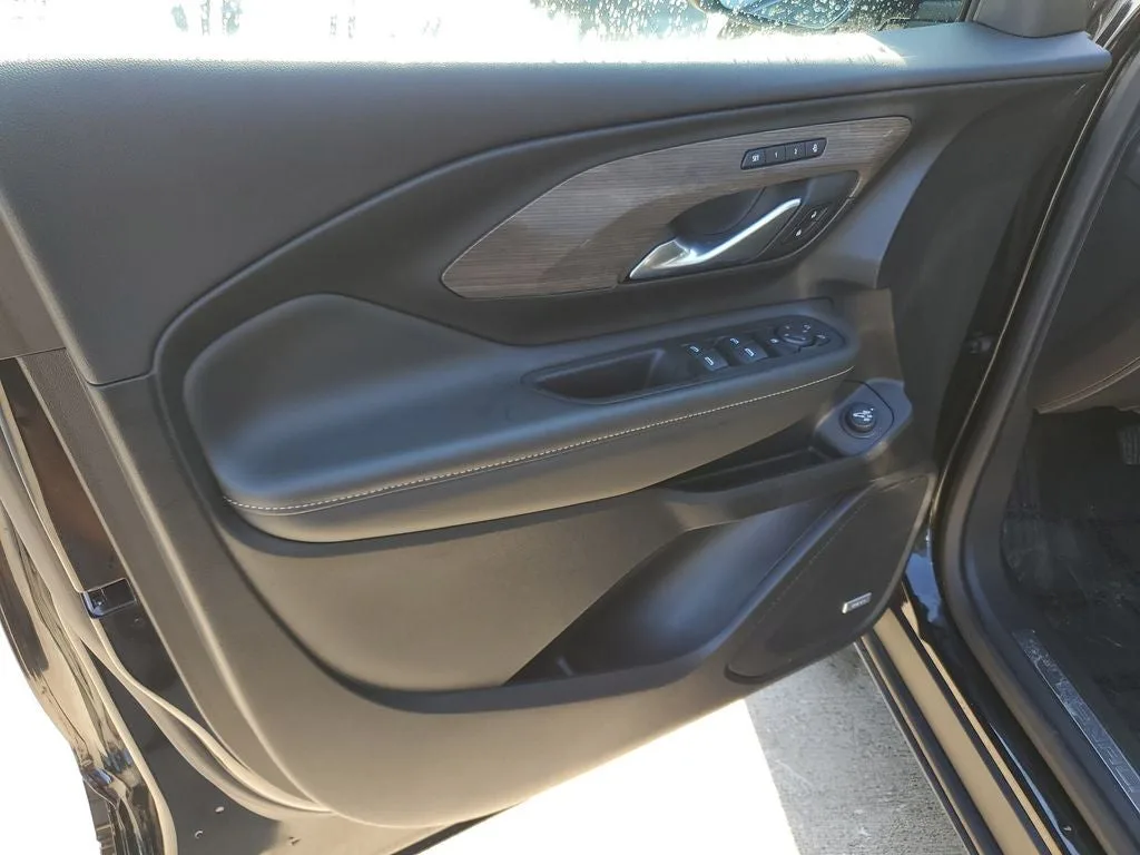 2024 GMC Terrain Denali photo 19