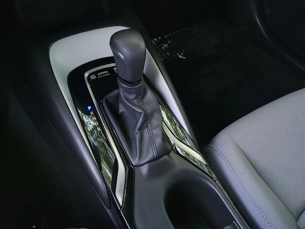 2024 Toyota Corolla SE photo 30