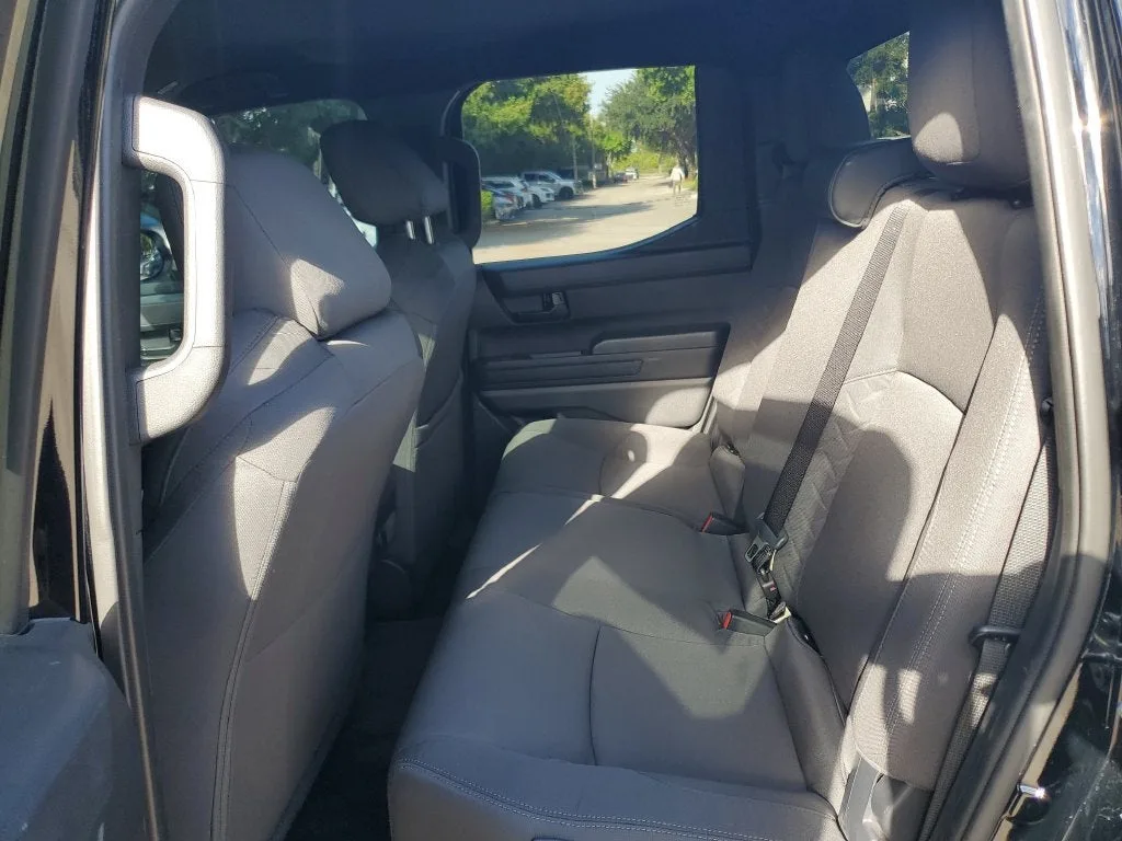 2024 Toyota Tacoma SR5 photo 12