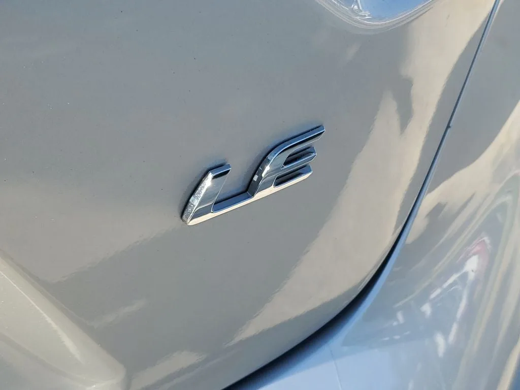 2024 Toyota Corolla LE photo 9