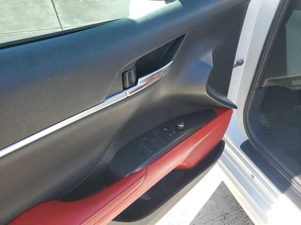 2023 Toyota Camry XSE photo 18