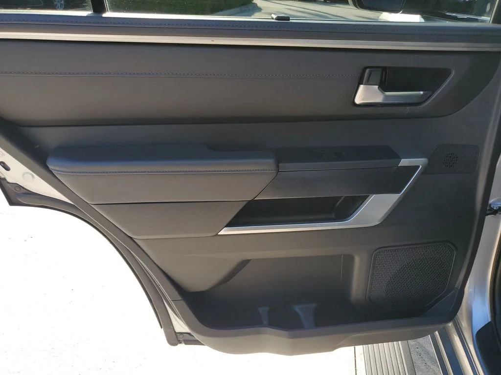 2025 Toyota Sequoia Platinum photo 9