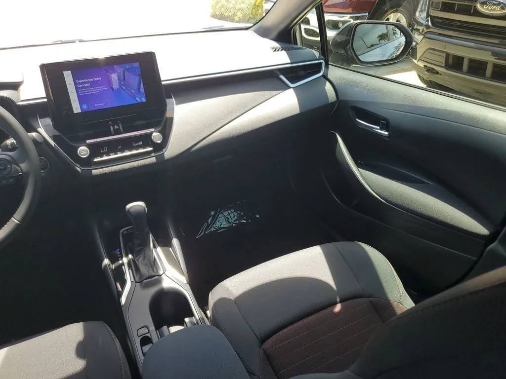 2026 Toyota Corolla Hybrid SE photo 16