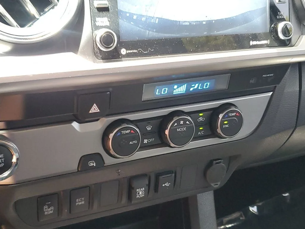2023 Toyota Tacoma SR5 V6 photo 29