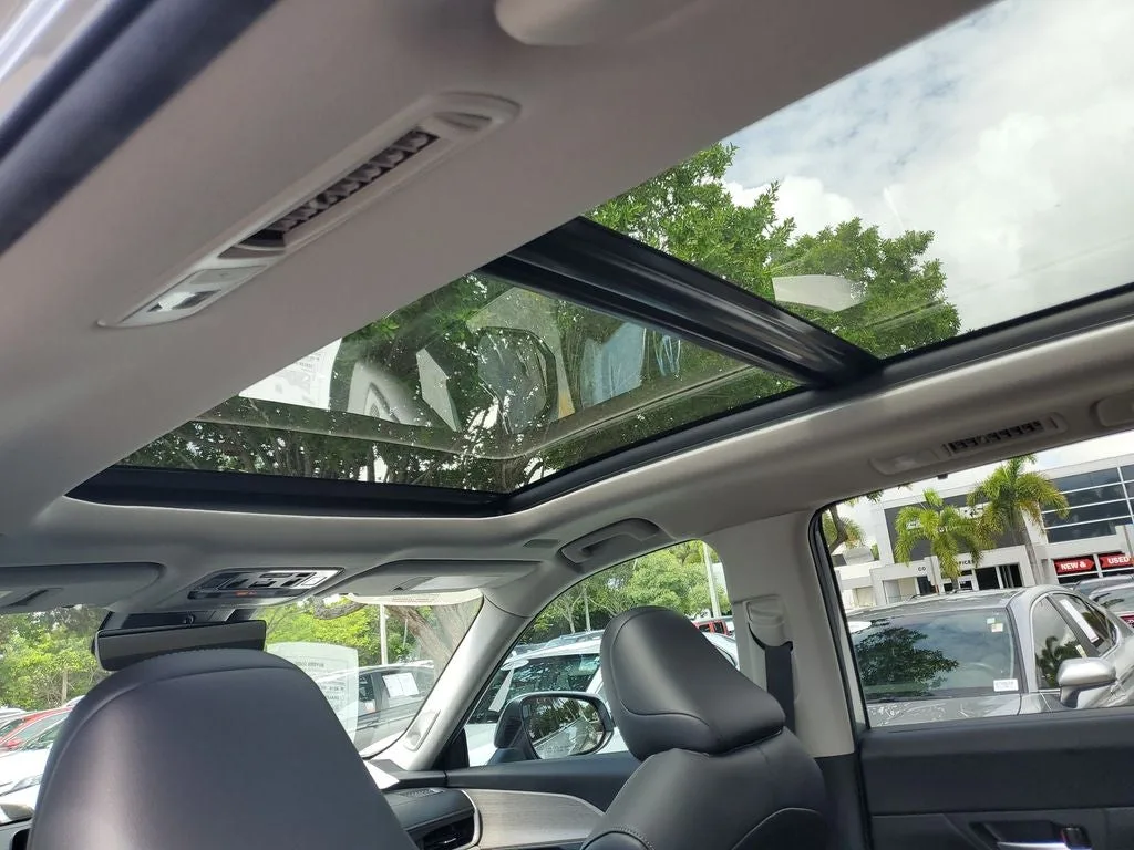 2024 Toyota Grand Highlander Platinum photo 16