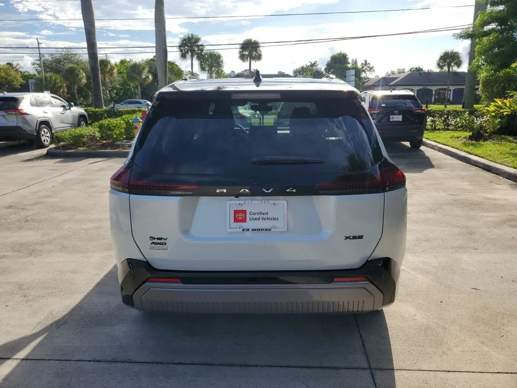 2026 Toyota RAV4 XSE photo 5