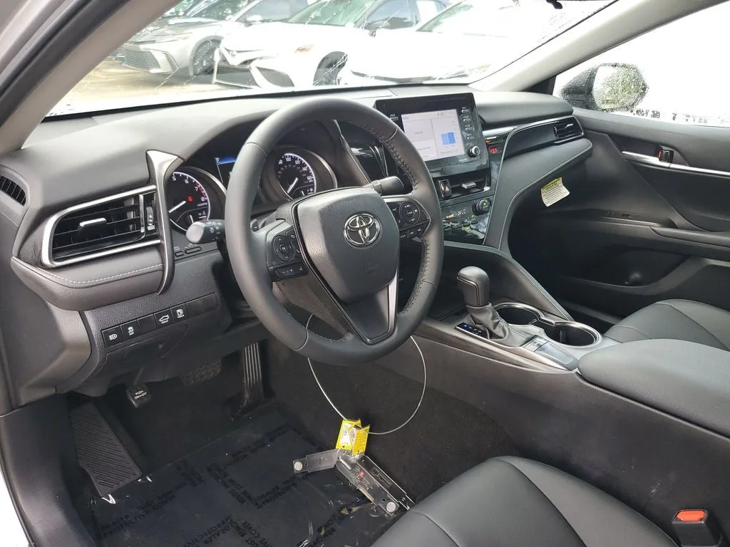 2024 Toyota Camry SE photo 21
