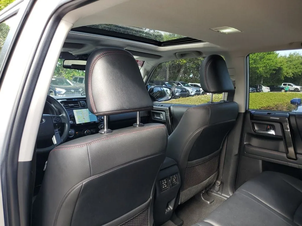2021 Toyota 4Runner TRD Off-Road Premium photo 12