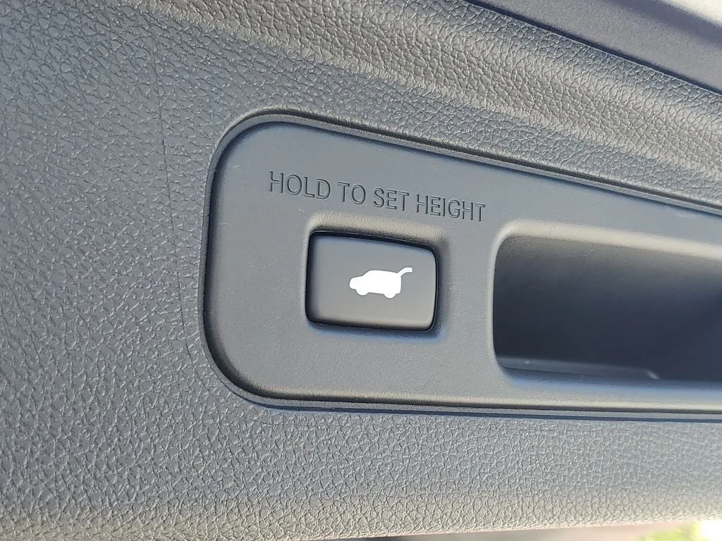 2025 Honda Odyssey Touring photo 11