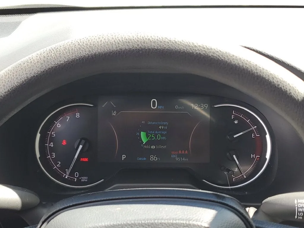 2024 Toyota RAV4 LE photo 24