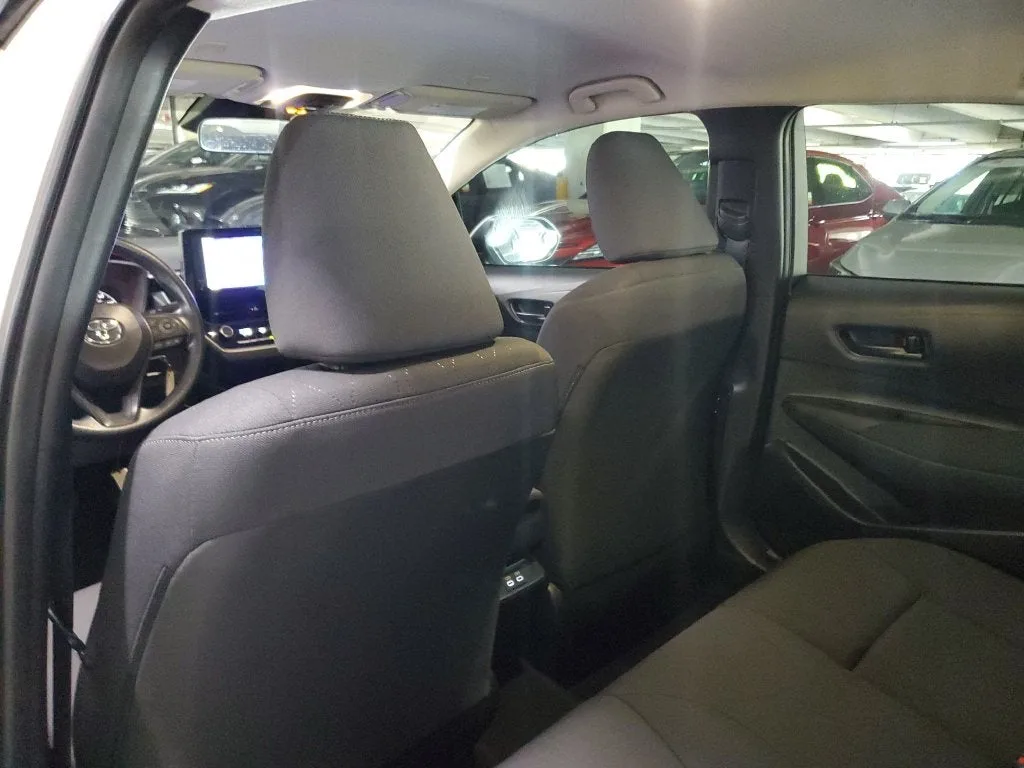 2025 Toyota Corolla LE photo 13