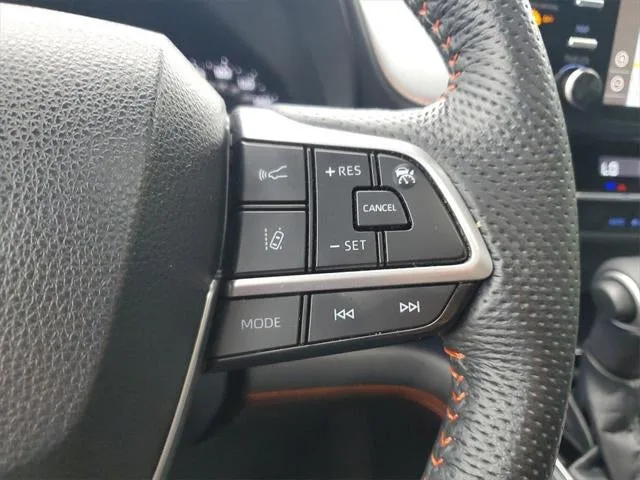 2022 Toyota Sienna XSE 7 Passenger photo 30