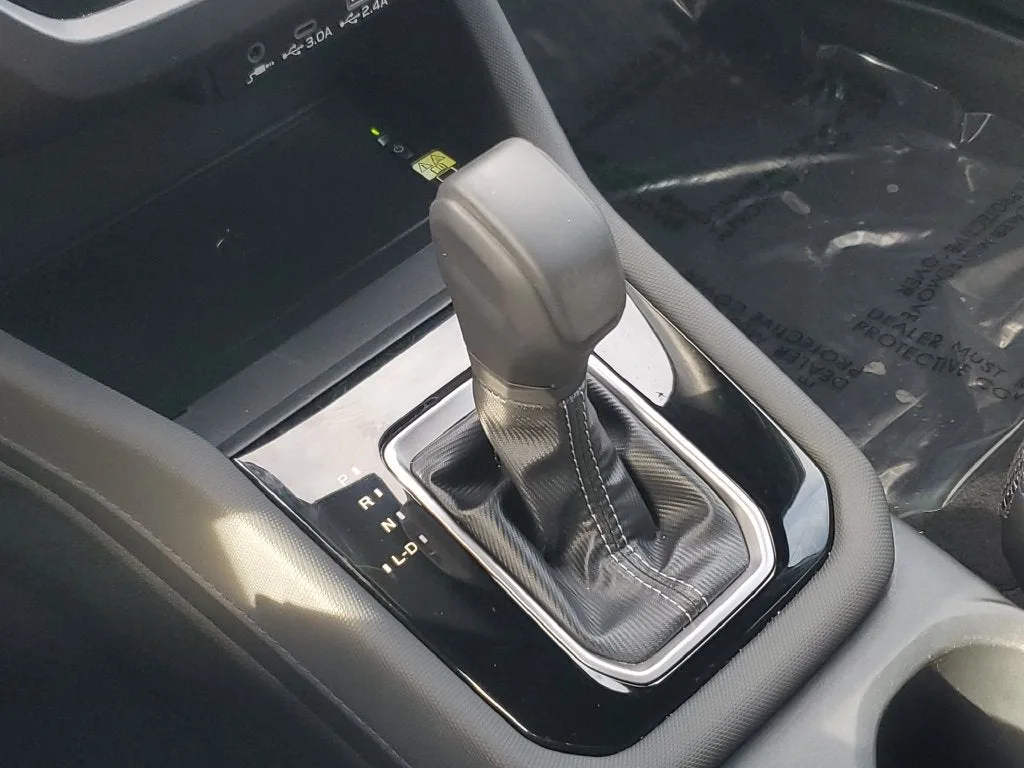 2025 Subaru Forester Premium photo 28