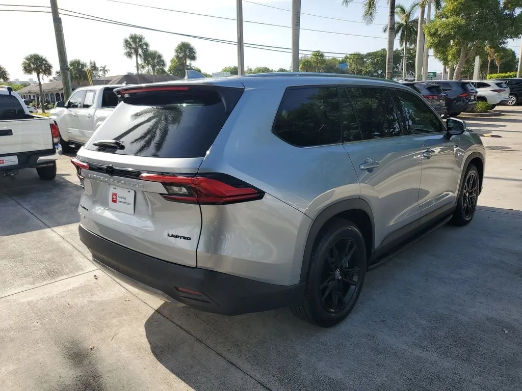 2024 Toyota Grand Highlander Hybrid Limited photo 4