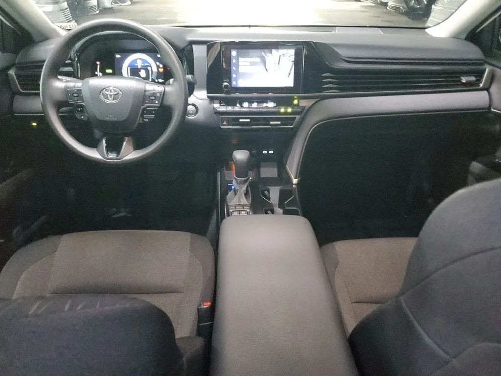 2025 Toyota Camry LE photo 13