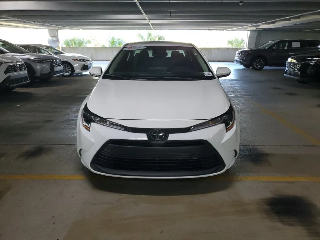 2024 Toyota Corolla LE photo 2