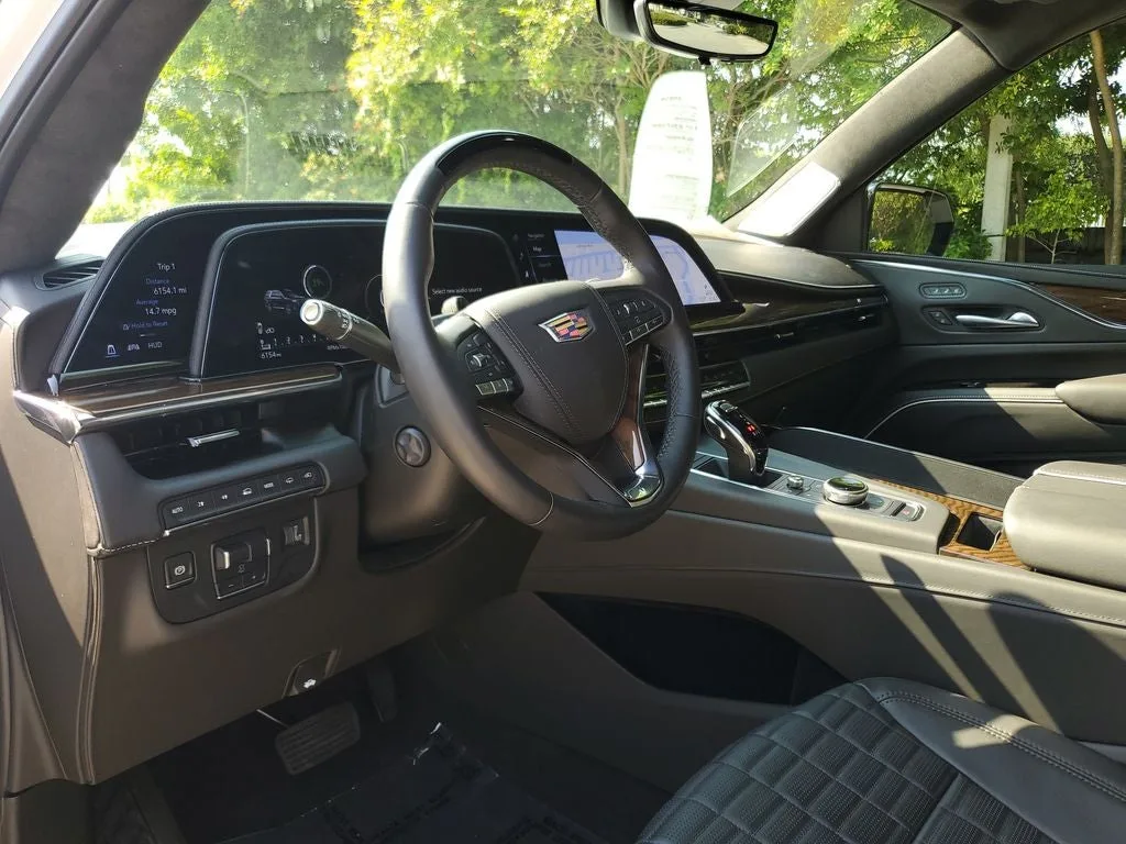 2024 Cadillac Escalade Sport Platinum photo 24