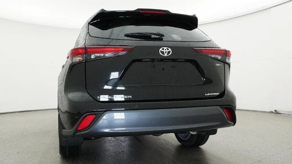 2026 Toyota Highlander Hybrid Limited photo 22