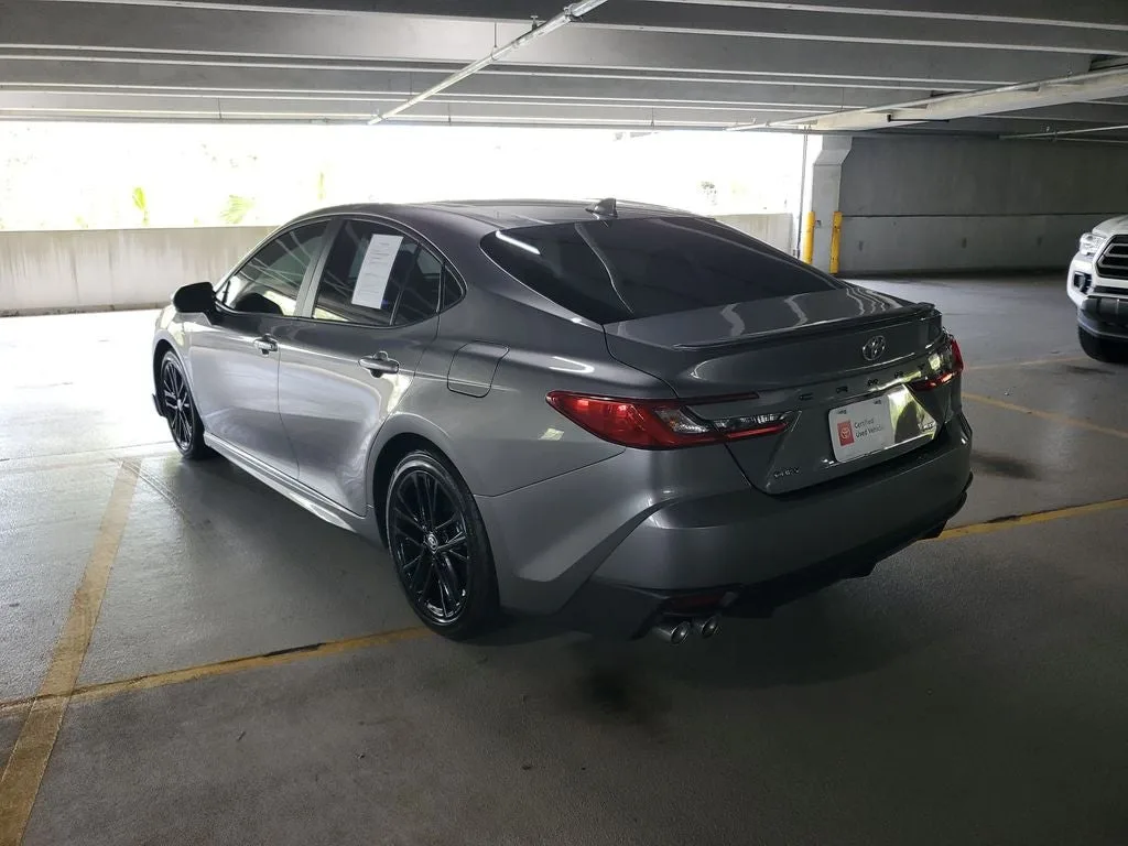 2025 Toyota Camry SE photo 6