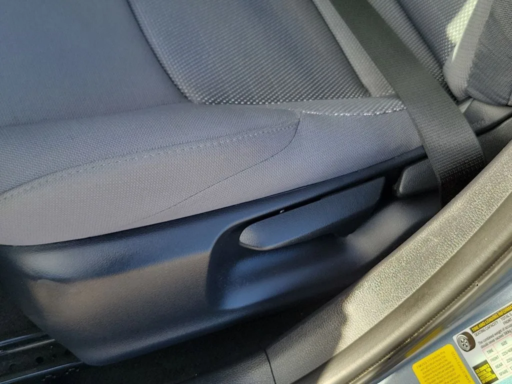 2024 Toyota Corolla SE photo 22