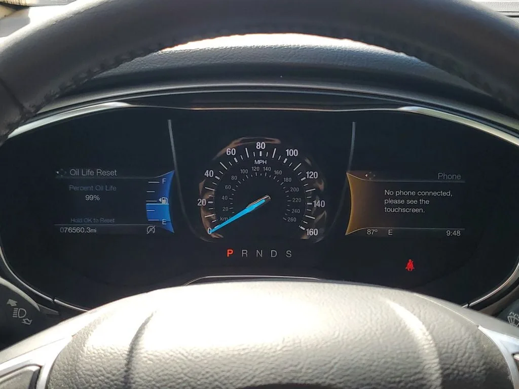 2017 Ford Fusion SE photo 27