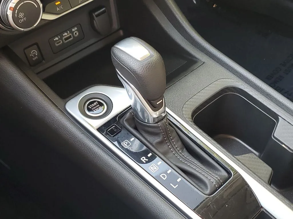 2024 Nissan Sentra SV photo 29