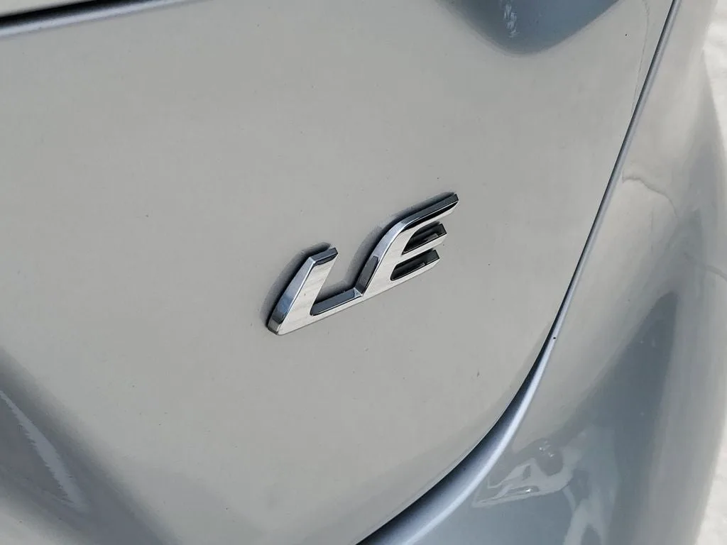 2023 Toyota Corolla LE photo 8