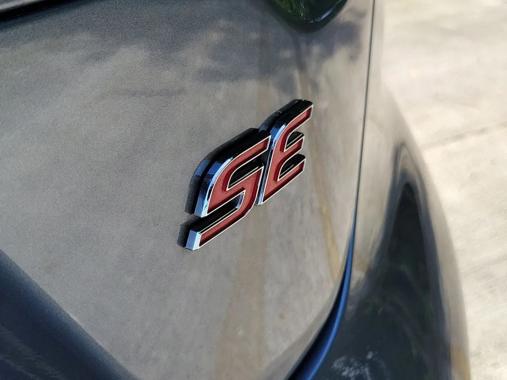 2024 Toyota Corolla SE photo 8