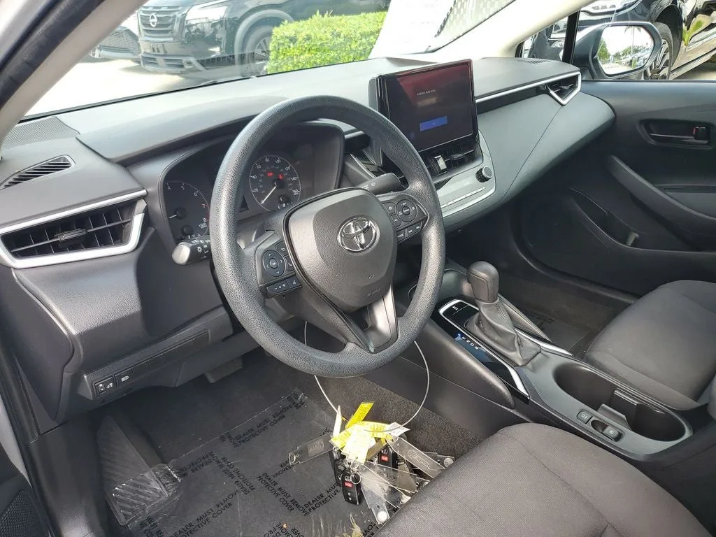 2024 Toyota Corolla LE photo 20