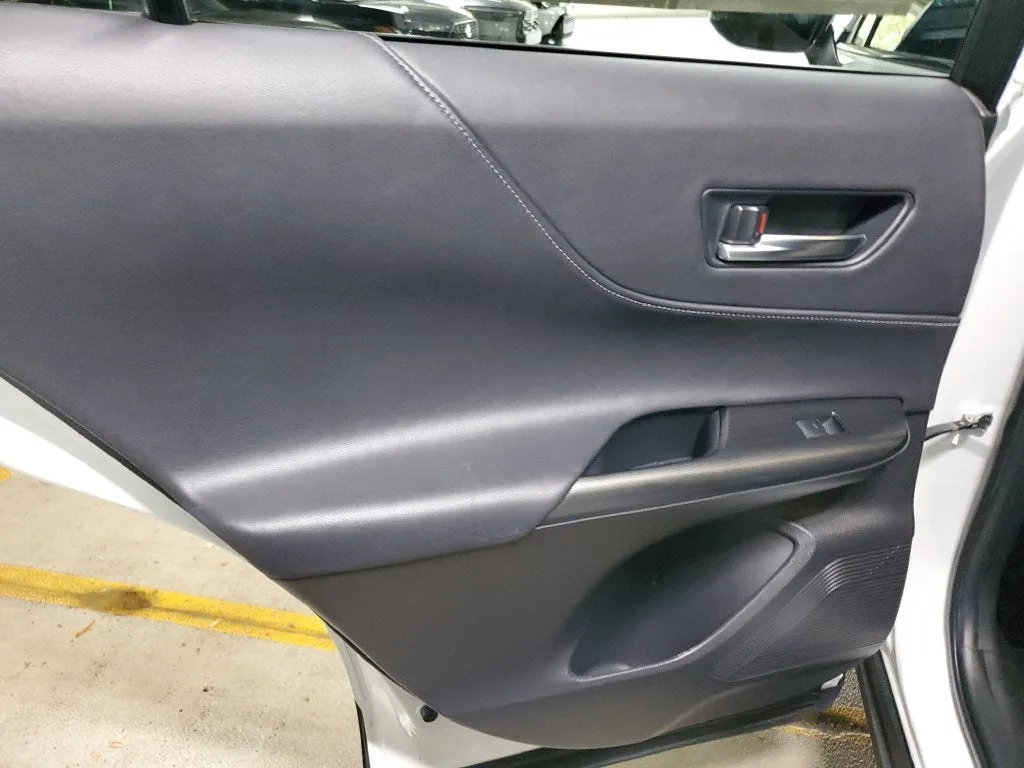 2023 Toyota Venza Nightshade photo 12