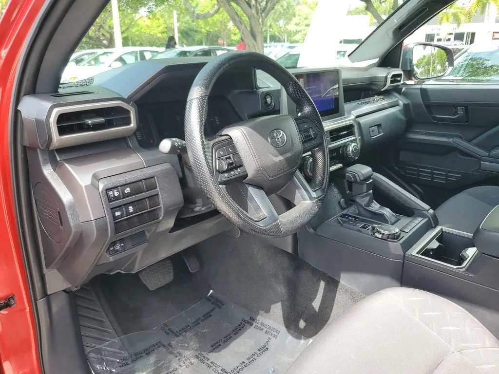 2025 Toyota Tacoma SR5 photo 21