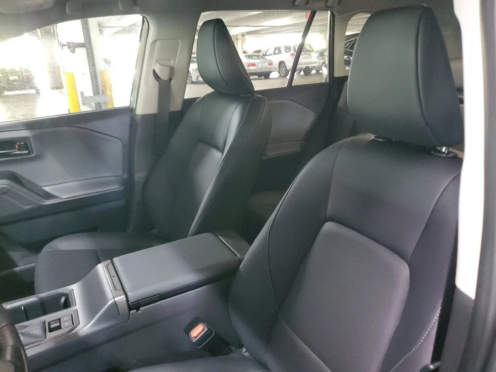 2026 Toyota RAV4 XLE Premium photo 18