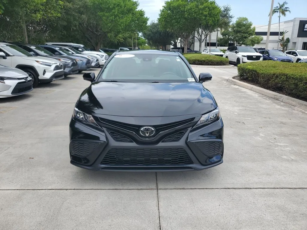 2024 Toyota Camry SE photo 2