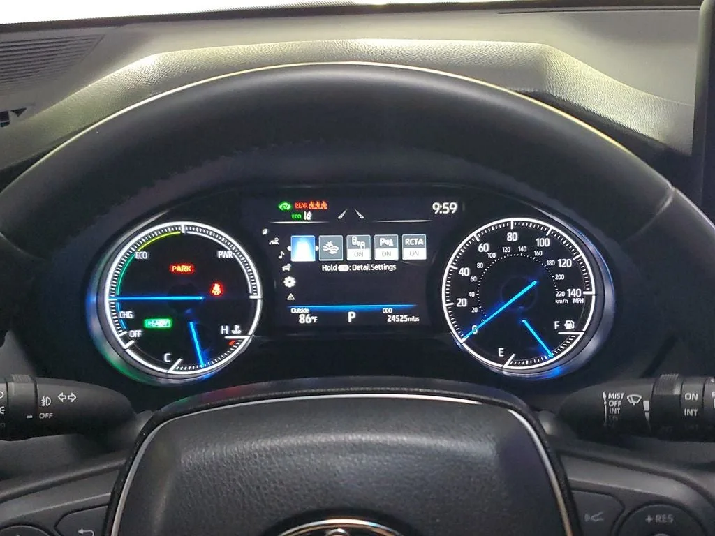 2023 Toyota Venza XLE photo 26
