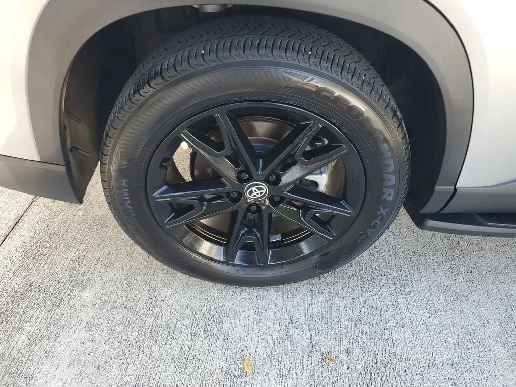 2024 Toyota Grand Highlander Hybrid Limited photo 7