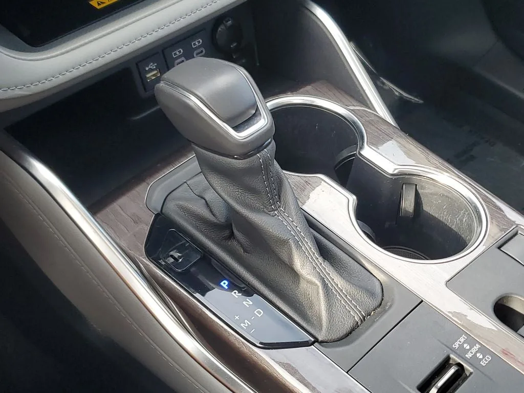 2023 Toyota Highlander Limited photo 30