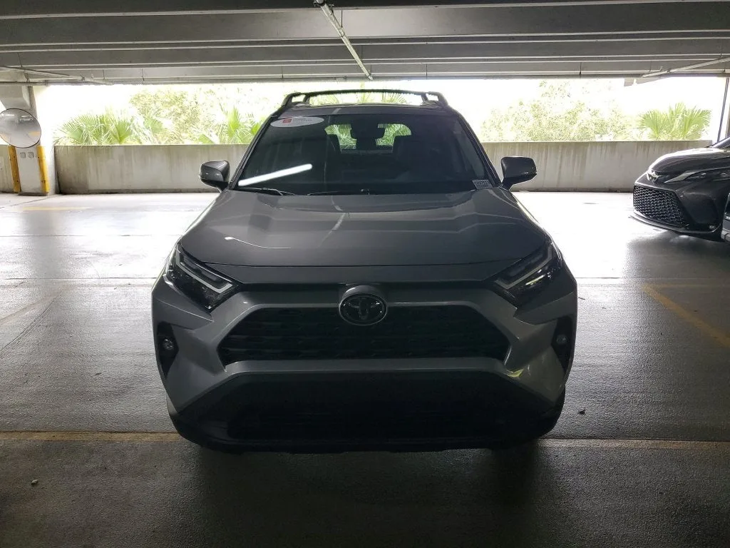 2024 Toyota RAV4 XLE Premium photo 2