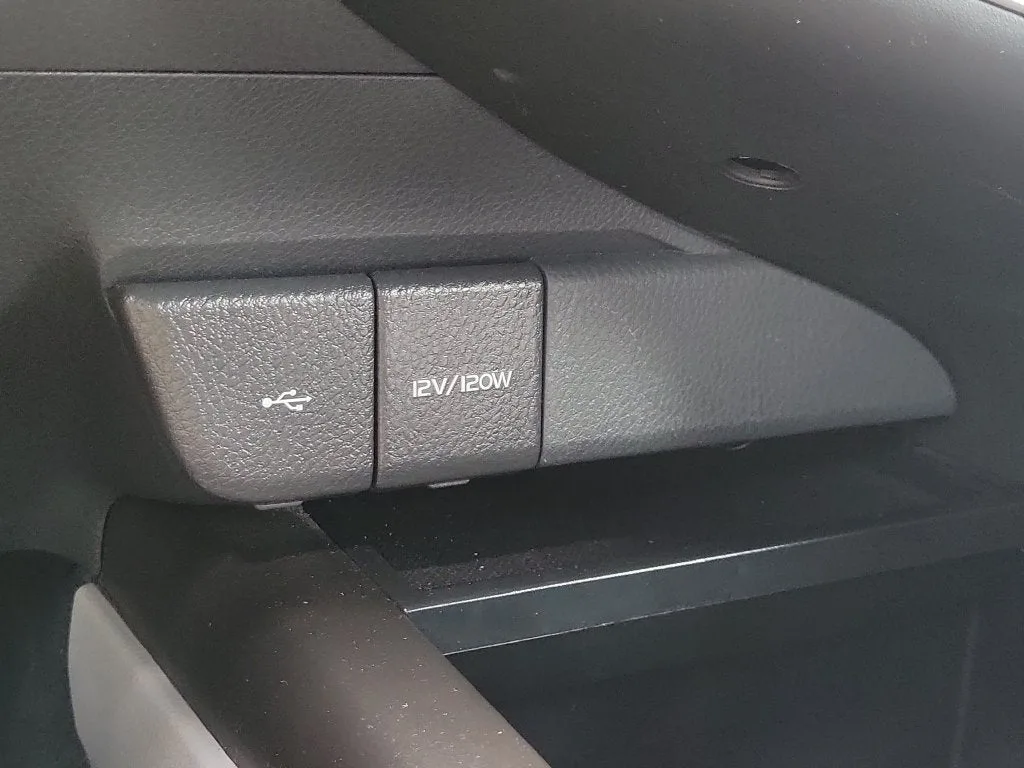 2023 Toyota Camry LE photo 29