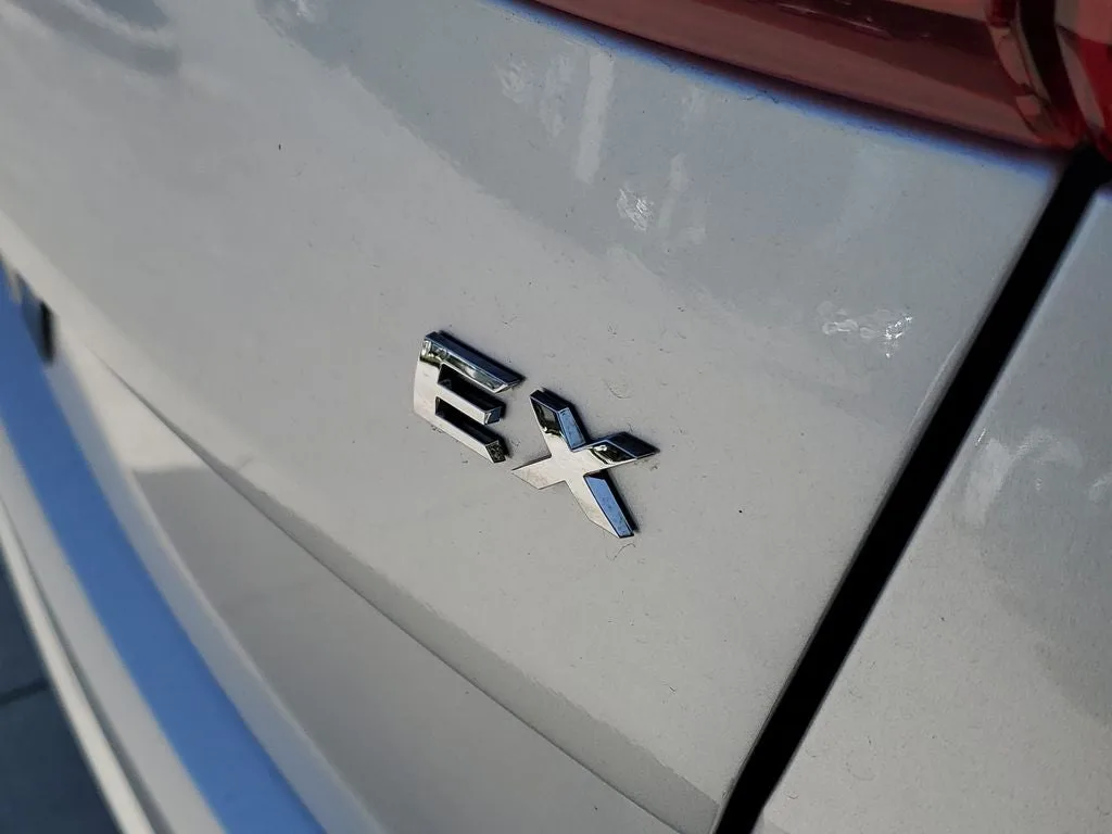 2021 Kia Sportage EX photo 8