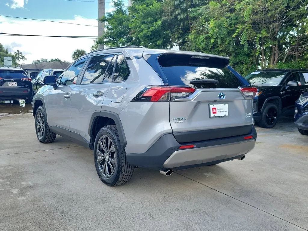 2023 Toyota RAV4 Hybrid Limited photo 6