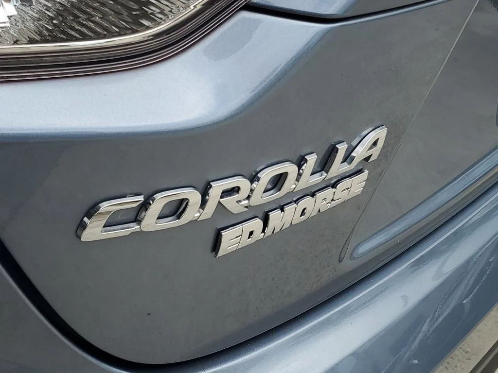 2024 Toyota Corolla LE photo 8