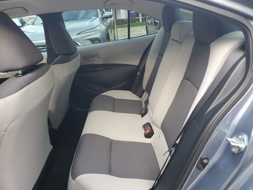 2025 Toyota Corolla LE photo 11