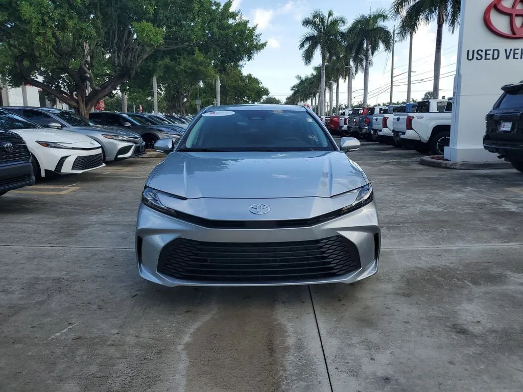 2025 Toyota Camry LE photo 2