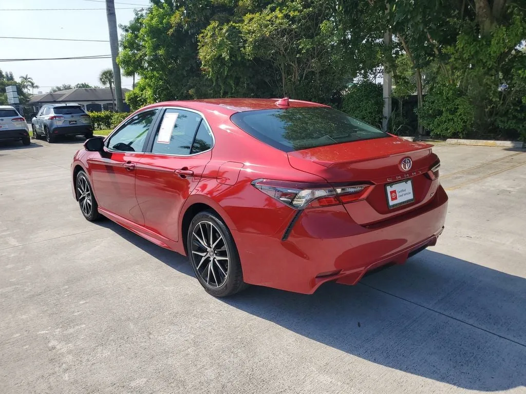 2023 Toyota Camry SE photo 5