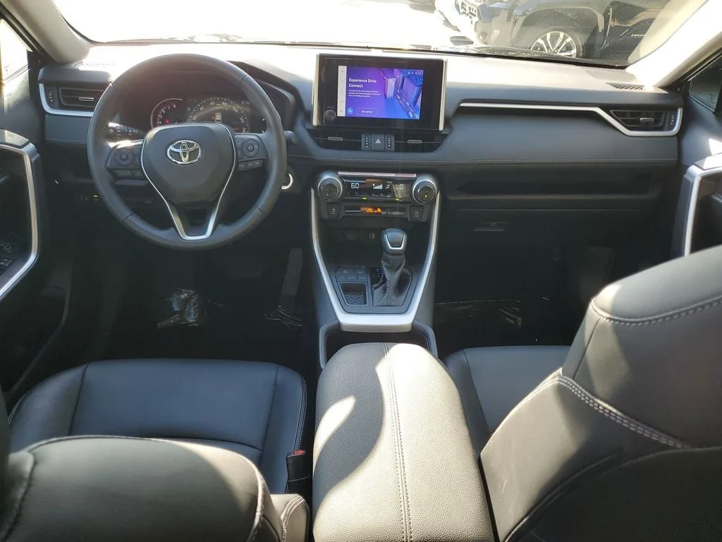 2024 Toyota RAV4 XLE Premium photo 15