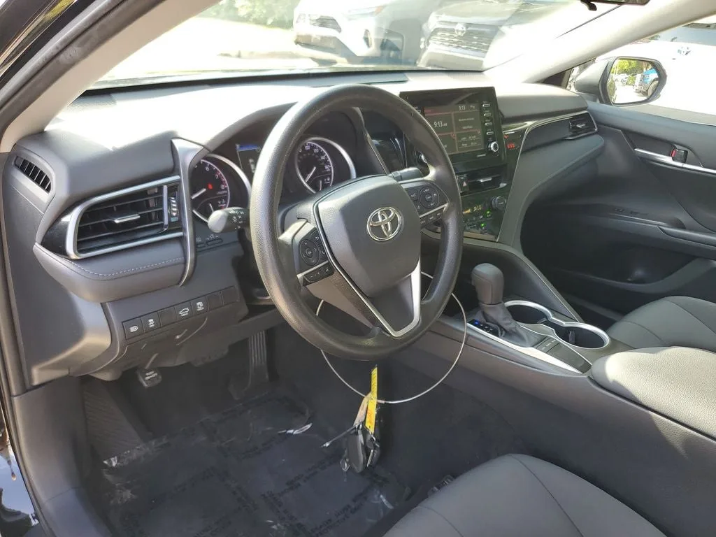 2023 Toyota Camry LE photo 20