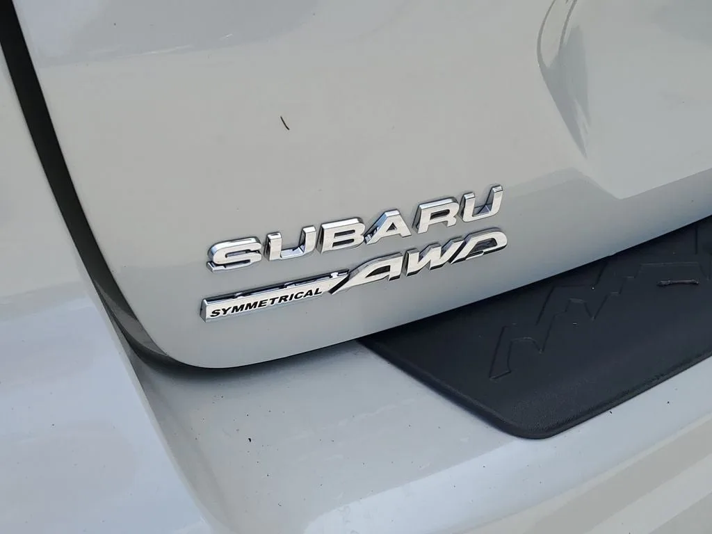 2024 Subaru Crosstrek Premium photo 6